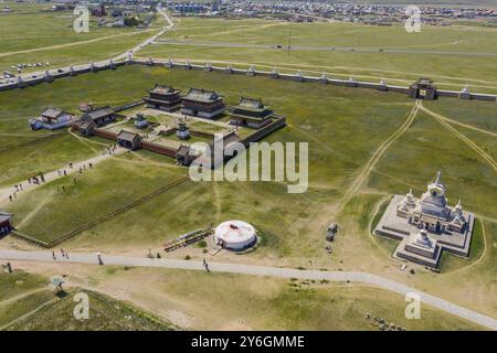 Vue aérienne du monastère de Kharkhorin Erdene Zuu. À Kharkhorin (Karakorum), Mongolie. Karakorum était la capitale de l'Empire mongol entre 1235 A. Banque D'Images