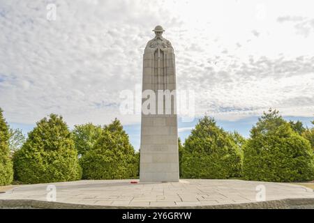 Langemark, Belgique, août 2018 : soldat couvreur au Mémorial de Saint Julien. Monument de guerre canadien de la première Guerre mondiale, Europe Banque D'Images