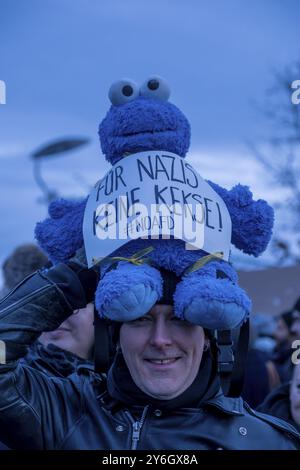 Allemagne, Berlin, 21 janvier 2024, manifestation contre l'AFD et l'extrémisme de droite, manifestation devant le Bundestag, large alliance de partis Banque D'Images