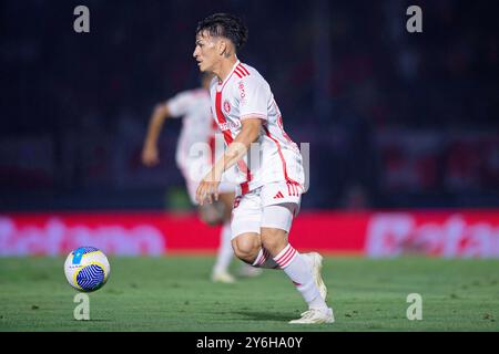 Braganca Paulista, Brésil. 25 septembre 2024. Alexandro Bernabei de l'Internacional, contrôle le ballon lors du match entre Red Bull Bragantino et l'Internacional, pour la Serie A 2024 brésilienne, au stade Nabi Abi Chedid, à Braganca Paulista le 25 septembre 2024. Photo : Max Peixoto/DiaEsportivo/Alamy Live News crédit : DiaEsportivo/Alamy Live News Banque D'Images