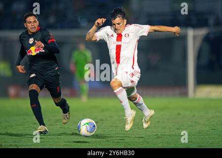 Braganca Paulista, Brésil. 25 septembre 2024. Alexandro Bernabei de l'Internacional, lors du match entre Red Bull Bragantino et l'Internacional, pour la Serie A 2024 brésilienne, au stade Nabi Abi Chedid, à Braganca Paulista, le 25 septembre 2024. Photo : Max Peixoto/DiaEsportivo/Alamy Live News crédit : DiaEsportivo/Alamy Live News Banque D'Images