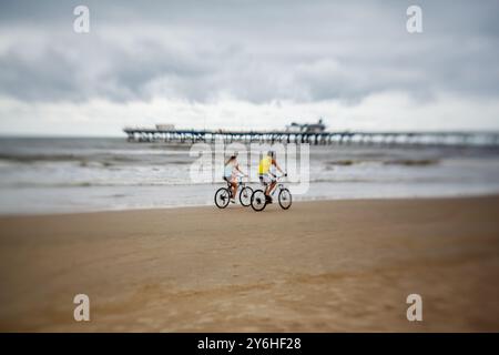 Atlantida Beach Pier à Xangrila, rive nord du Rio Grande do Sul, Brésil Banque D'Images