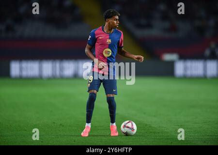 Barcelone, ESP. 25 septembre 2024. FC BARCELONA VS GETAFE CF. 25 septembre 2024 Lamine Yamal (19 ans) du FC Barcelone lors du match entre le FC Barcelone et Getafe CF correspondant à la septième journée de la Liga EA Sports au stade Olimpic Lluis Companys de Montjuic à Barcelone, Espagne. Crédit : Rosdemora/Alamy Live News Banque D'Images