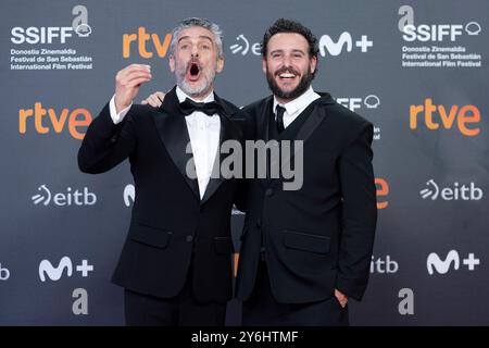 Leonardo Sbaraglia et Diego Lerman ont assisté à la première de Red Carpet Modi El Hombre que Amaba los Platos Voladores lors du 72e Festival international du film de San Sebastian au Palais Kursaal le 24 septembre 2024 à Donostia / San Sebastian, Espagne. Banque D'Images