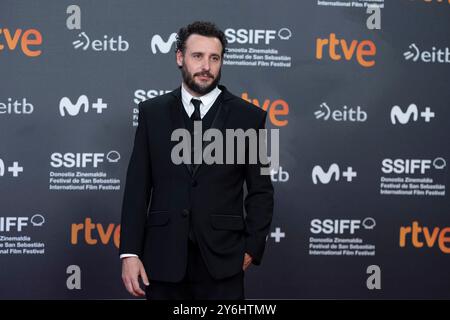 Diego Lerman a assisté à la première de Red Carpet Modi El Hombre que Amaba los Platos Voladores lors du 72e Festival international du film de San Sebastian au Palais Kursaal le 24 septembre 2024 à Donostia / San Sebastian, Espagne. Banque D'Images