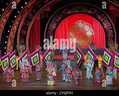 Pékin/Hangzhou. 26 septembre 2024. Des artistes mettent en scène des opéras traditionnels chinois lors du Forum culturel de Beijing 2024 à Pékin, capitale de la Chine, le 19 septembre 2024. Crédit : Zhang Chenlin/Xinhua/Alamy Live News Banque D'Images