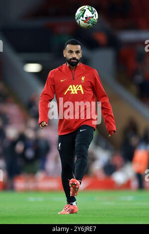 Liverpool, Royaume-Uni. 25 septembre 2024. Mohamed Salah de Liverpool se réchauffe avant le match de la Coupe de Carabao à Anfield, Liverpool. Le crédit photo devrait se lire comme suit : Jessica Hornby/Sportimage crédit : Sportimage Ltd/Alamy Live News Banque D'Images