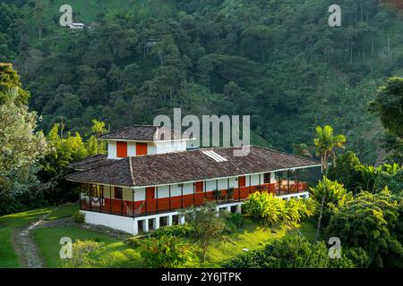 Hacienda Coffee Farm, étonnantes maisons rurales dans la région du café colombien, Manizales, Caldas, Colombie - photo stock Banque D'Images