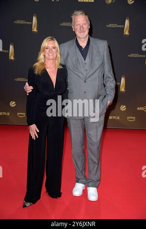 Claudia Kleinert und Michael Souvignier BEI der Verleihung des Deutschen Fernsehpreises 2024 in den MMC Studios. Köln, 25.09.2024 *** Claudia Kleinert et Michael Souvignier lors de la cérémonie du German Television Award 2024 aux studios MMC Cologne, 25 09 2024 Foto:XF.xKernx/xFuturexImagex fernsehpreis 4678 Banque D'Images