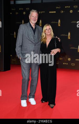 Claudia Kleinert und Michael Souvignier beim Deutschen Fernsehpreis 2024 in den MMC Studios à Köln am 25.09.2024 *** Claudia Kleinert et Michael Souvignier au German Television Award 2024 aux MMC Studios à Cologne le 25 septembre 2024 Banque D'Images