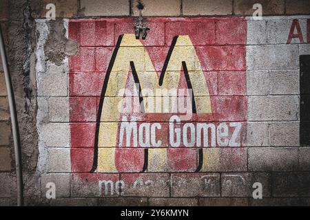 Mexique, Mac Gomez, logo, copie mexicaine de McDo Banque D'Images