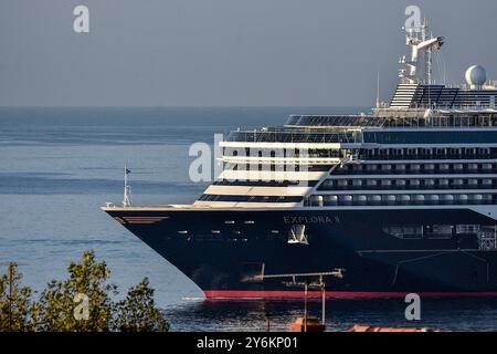 Marseille, France. 25 septembre 2024. Le navire de croisière à passagers MSC Explora II arrive au port méditerranéen français de Marseille. Crédit : SOPA images Limited/Alamy Live News Banque D'Images