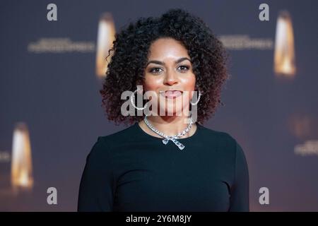 Aminata BELLI, Moderatorin, Roter Teppich, Red Carpet Show, Ankunft, Arrival, Verleihung des Deutschen Fernsehpreises, Der Deutsche Fernsehpreis 2024, Deutscher Fernsehpreis 2024 in den MMC Studios Koeln, AM 25.09.2024. *** Aminata BELLI, présentatrice, tapis rouge, spectacle de tapis rouge, arrivée, arrivée, cérémonie des Prix de la télévision allemande, Prix de la télévision allemande 2024, Prix de la télévision allemande 2024 à MMC Studios Cologne, le 25 09 2024 Banque D'Images