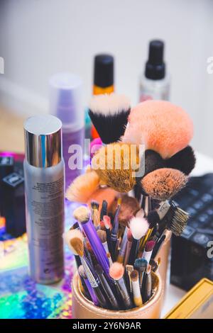Nature morte des produits de maquillage Banque D'Images