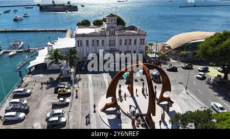 Phare de barra à Salvador salvador, bahia, brésil - 20 juillet 2024 : vue sur le terminal nautique, fort sao marcelo et monument de la capoeira dans la ville de salvador. SALVADOR BAHIA BRÉSIL Copyright : xJoaxSouzax 180724JOA027 Banque D'Images