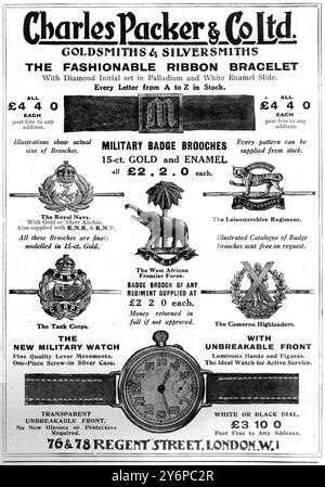 Publicité pour Charles Packer & Co Ltd Goldsmiths et orfèvres vendant des broches d'insigne militaire et la nouvelle montre militaire à front incassable 20 juillet 1918 Banque D'Images