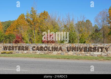 Panneau Western Carolina University sur le bord du campus Banque D'Images
