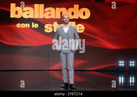 Rome, Italie. 26 septembre 2024. Luca Favilla assiste à l'appel photo de l'émission de télévision Rai 'Ballando con le stelle' édition 2024 au Rai Auditorium del Foro Italico. Crédit : SOPA images Limited/Alamy Live News Banque D'Images