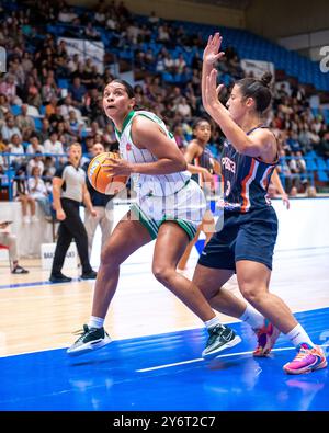 Ferrol, Espagne. 26 septembre 2024. Panier Eurocup femmes. Baxi Ferrol contre OMPES Battipaglia. Crédit : Ismael Miján/Alamy Live News Banque D'Images