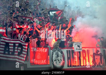 Rome, Latium. 26 septembre 2024. Les fans d'Athletic Bilbao lors de la première ronde de qualification de la Ligue Europa - match de 1ère manche entre Roma et Athletic Bilbao au stade olympique, Italie, le 26 septembre 2024. Crédit crédit : massimo insabato/Alamy Live News Banque D'Images