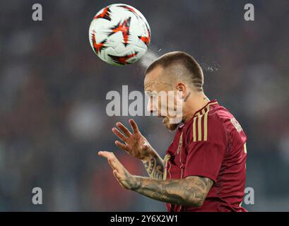 Rome, Italie. 26 septembre 2024. Angelino de Roma participe à un match de l'UEFA Europa League entre Roma et Athletic Bilbao à Rome, Italie, le 26 septembre 2024. Crédit : Li Jing/Xinhua/Alamy Live News Banque D'Images