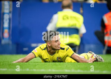 Barcelone, Espagne. 26 septembre 2024. Ilias Akhomach (Villarreal CF) vu lors d'un match de la Liga EA Sports entre le RCD Espanyol et Villarreal CF au Stage Front Stadium. RCD Espanyol 1:2 Villarreal CF crédit : SOPA images Limited/Alamy Live News Banque D'Images