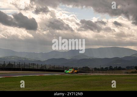 Mugello, Italie. 27 septembre 2024. Sebastian ALVAREZ (MEX), Vladislav LOMKO (FRA), Tom DILLMANN (FRA) d'une COMPÉTITION INTER EUROPOL sur un Oreca 07 - Gibson en action lors d'un essai libre 1 d'ELMS à Imola pendant ELMS - 4 heures de Mugello, course d'Endurance à Mugello, Italie, septembre 27 2024Credit : Agence photo indépendante/Alamy Live News Banque D'Images