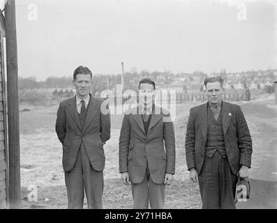 Lévriers et personnel - Crayford . 1946 Banque D'Images