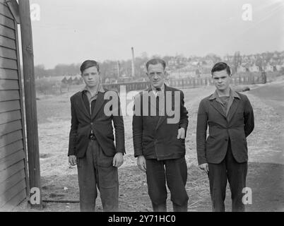 Lévriers et personnel - Crayford . 1946 Banque D'Images