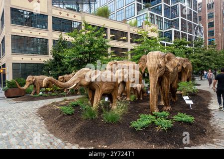 Les sculptures Great Elephant migration dans le quartier Meatpacking de Manhattan NYC Banque D'Images