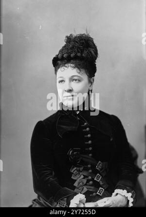 Portrait vintage de la chanteuse d'opéra canadienne Dame Emma Albani, née Marie-Emma-Cécile Lajeunesse. Circa 1883 Banque D'Images