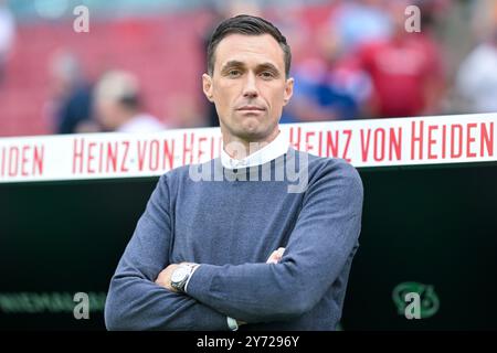 Bundesliga - Hannover 06 - Hamburger SV AM 23.08.2024 in der HDI Arena in Hannover Sportdirektor Marcus Mann (Hannover). Foto : les réglementations Osnapix DFL et DFB interdisent toute utilisation de photographies comme séquences d'images et/ou quasi-vidéo Banque D'Images