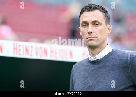 Bundesliga - Hannover 06 - Hamburger SV AM 23.08.2024 in der HDI Arena in Hannover Sportdirektor Marcus Mann (Hannover). Foto : les réglementations Osnapix DFL et DFB interdisent toute utilisation de photographies comme séquences d'images et/ou quasi-vidéo Banque D'Images