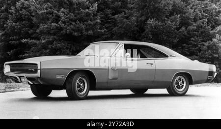 Une voiture familiale et économique , la Dodge charger 1970 arbore un nouveau style avant et des banquettes. Des sièges baquets à dossier haut sont présentés dans la charger 500 5 septembre 1969 Banque D'Images