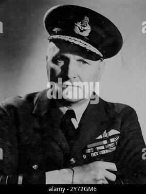Le maréchal de l'air William Sholto Douglas, officier de l'air ...