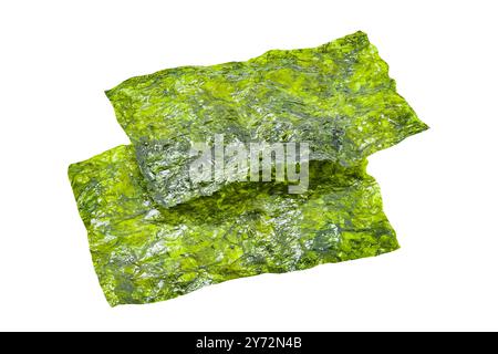 feuilles de nori séchées, isolées sur fond blanc avec chemin de détourage Banque D'Images