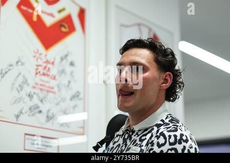 Eccles, Royaume-Uni. 27 septembre 2024. Lachlan Lam de Leigh Leopards arrive lors du play-off de Betfred Super League Eliminator 1 Salford Red Devils v Leigh Leopards au Salford Community Stadium, Eccles, Royaume-Uni, le 27 septembre 2024 (photo par Mark Cosgrove/News images) à Eccles, Royaume-Uni le 27/09/2024. (Photo de Mark Cosgrove/News images/SIPA USA) crédit : SIPA USA/Alamy Live News Banque D'Images