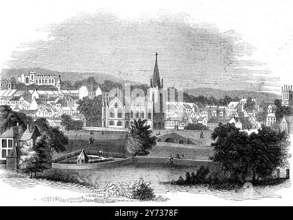 Le plus grand télescope du monde. William Parsons , 3e comte de Rosse : 17 juin 1800 - 31 octobre 1867 , était un astronome pionnier anglo-irlandais qui avait plusieurs télescopes construits à sa résidence à Birr Castle , Parsonstown , comté d'Offaly , Irlande . Voici une vue de Parsonstown , Irlande . 9 septembre 1843 Banque D'Images