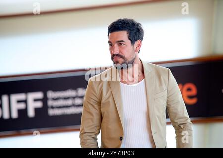 Saint-Sébastien, Espagne. 27 septembre 2024. Mario Casas assiste au Photocall for Escape lors du 72e Festival international du film de San Sebastian à San Sebastian, Espagne, le 27 septembre 2024. (Photo de COOLMedia/NurPhoto) crédit : NurPhoto SRL/Alamy Live News Banque D'Images