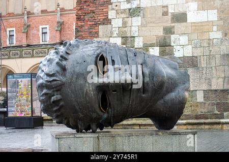 CRACOVIE, POLOGNE - 21 DÉCEMBRE 2023 : marche dans la vieille ville de Cracovie, Pologne le 21 décembre 2023 Banque D'Images