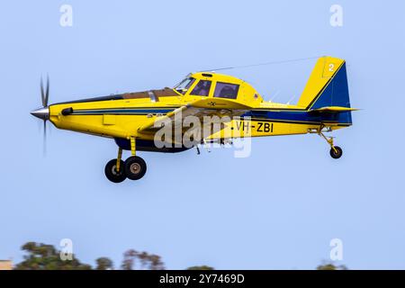 XO Aviation Air Tractor AT-802 (REG : VH-ZBI) sur un long vol de ferry après entretien. Banque D'Images