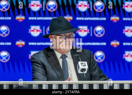 Lindy Ruff (chef-entraîneur / entraîneur en chef, Sabres de Buffalo) BEI der Pressekonferenz nach der partie. GER, EHC Red Bull Muenchen gegen Buffalo Sabres, Eishockey, Testspiel, Preseason, Grande Opening SAP Garden, 27.09.2024. Foto : Eibner-Pressefoto/Heike Feiner Banque D'Images