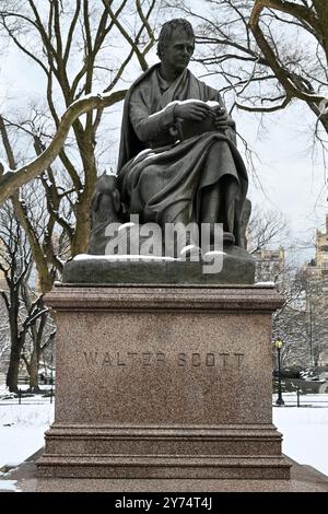 Walter Scott monument, Central Park, New York au cours de l'hiver. Banque D'Images