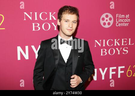 Fred Hechinger aux arrivées pour la soirée d'ouverture du 62e Festival du film de New York, Red Carpet première de NICKEL BOYS, Alice Tully Hall au Lincoln Center, New York, NY, le 27 septembre 2024. Photo par : Collection Manoli Figetakis/Everett Banque D'Images