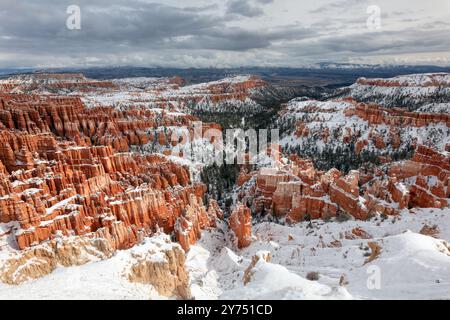 Bryce Canyon avec de la neige après une tempête hivernale Banque D'Images