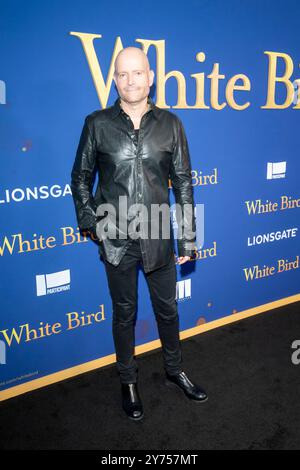 New York, États-Unis. 26 septembre 2024. Marc Forster assiste à la projection New-yorkaise de ''White Bird'' du Lionsgate au DGA Theater de New York, USA, le 26 septembre 2024. (Photo de Thenews2/NurPhoto) crédit : NurPhoto SRL/Alamy Live News Banque D'Images