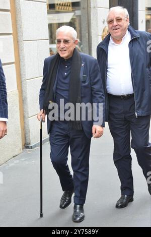 Claudio Mangiarotti Copyright Milan-ancien sénateur Marcello Dell'Utri en excellente forme physique, se promène dans le quartier exclusif de la mode Ph Claudio Mangiarotti Banque D'Images