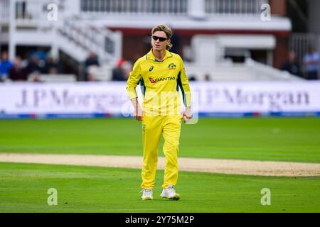 LONDRES, ROYAUME-UNI. 27 septembre, 24. Adam Zampa d'Australie dans le match de la première journée pendant England Men vs Australia 4th Metro Bank ODI au Lord's Cricket Ground le vendredi 27 septembre 2024 à LONDRES, ANGLETERRE. Crédit : Taka Wu/Alamy Live News Banque D'Images