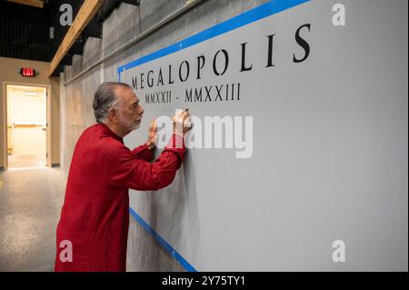 FRANCIS FORD COPPOLA dans MEGALOPOLIS (2024), réalisé par FRANCIS FORD COPPOLA. Crédit : AMERICAN ZOETROPE / album Banque D'Images