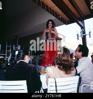 Traditioneller Gesang und Bauchtanz im Hotel Mena House in Gizeh, Ägypten um 1987. Banque D'Images